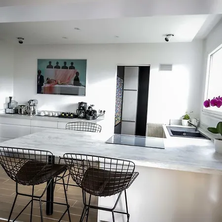 The Sparkling Castle * Reims