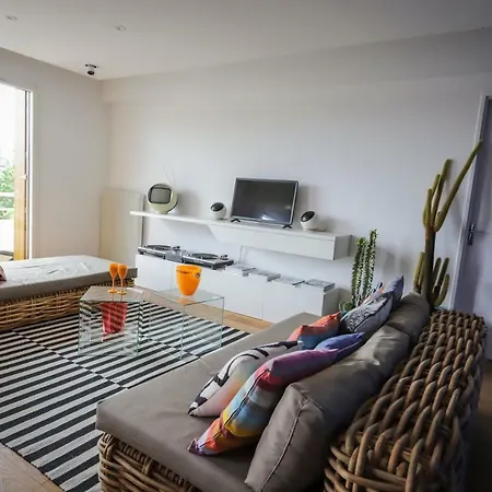 The Sparkling Castle Apartment Reims