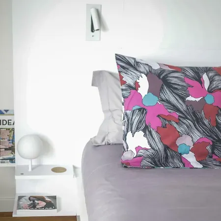 The Sparkling Castle Apartment