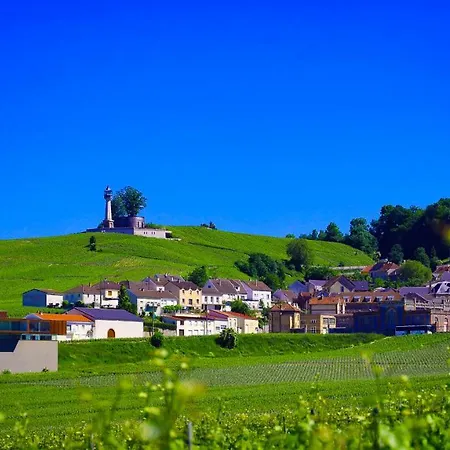 The Sparkling Castle アパート *