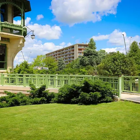 The Sparkling Castle *