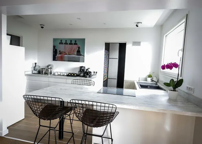 The Sparkling Castle * Reims