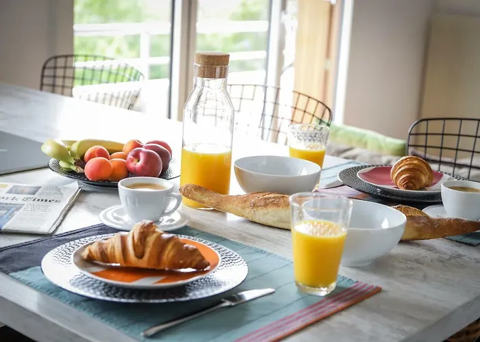 The Sparkling Castle * Reims