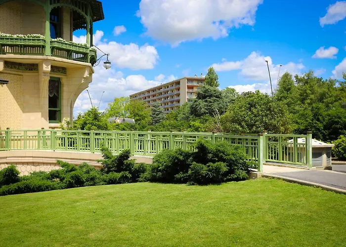 The Sparkling Castle *